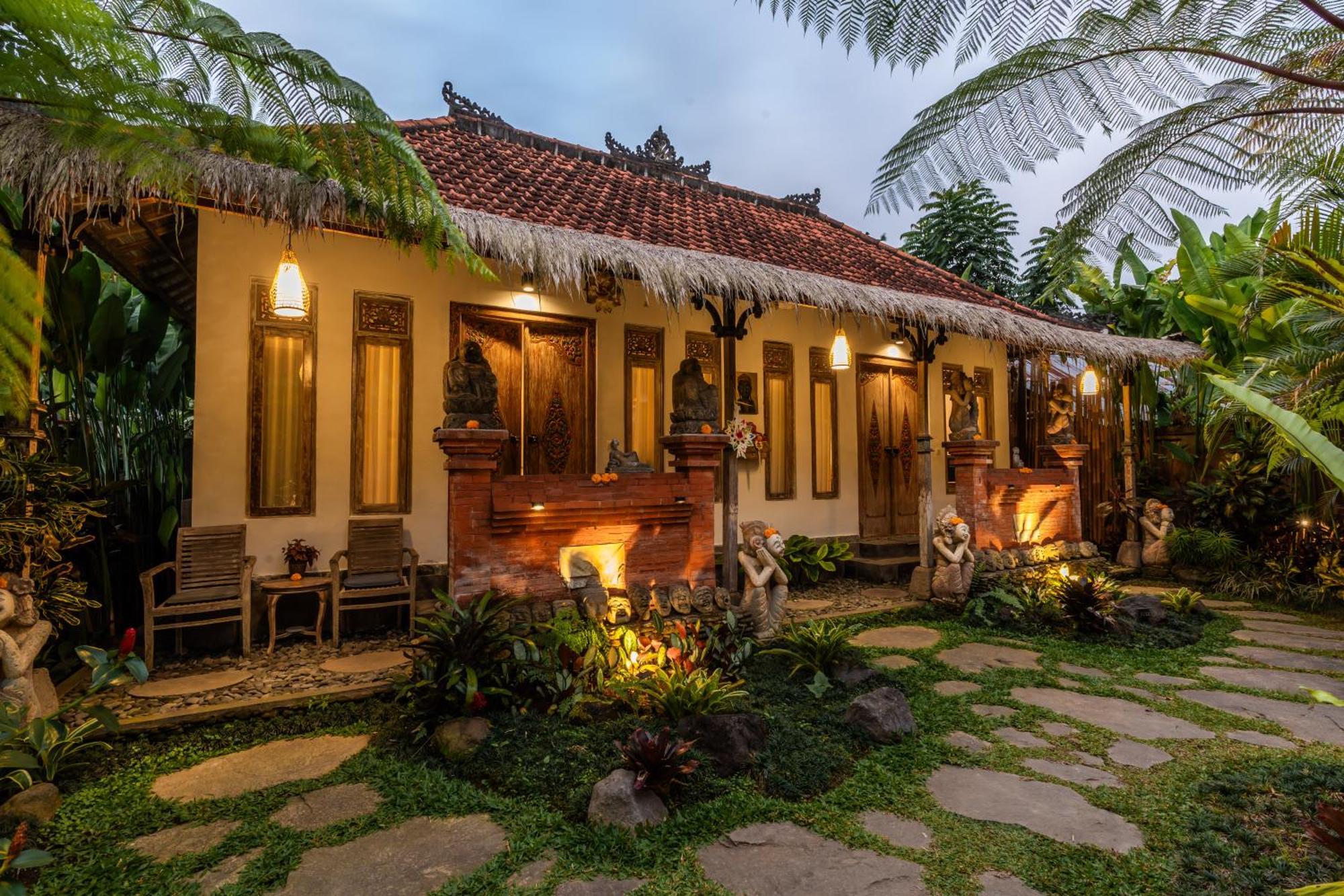 Villa Pranawa *